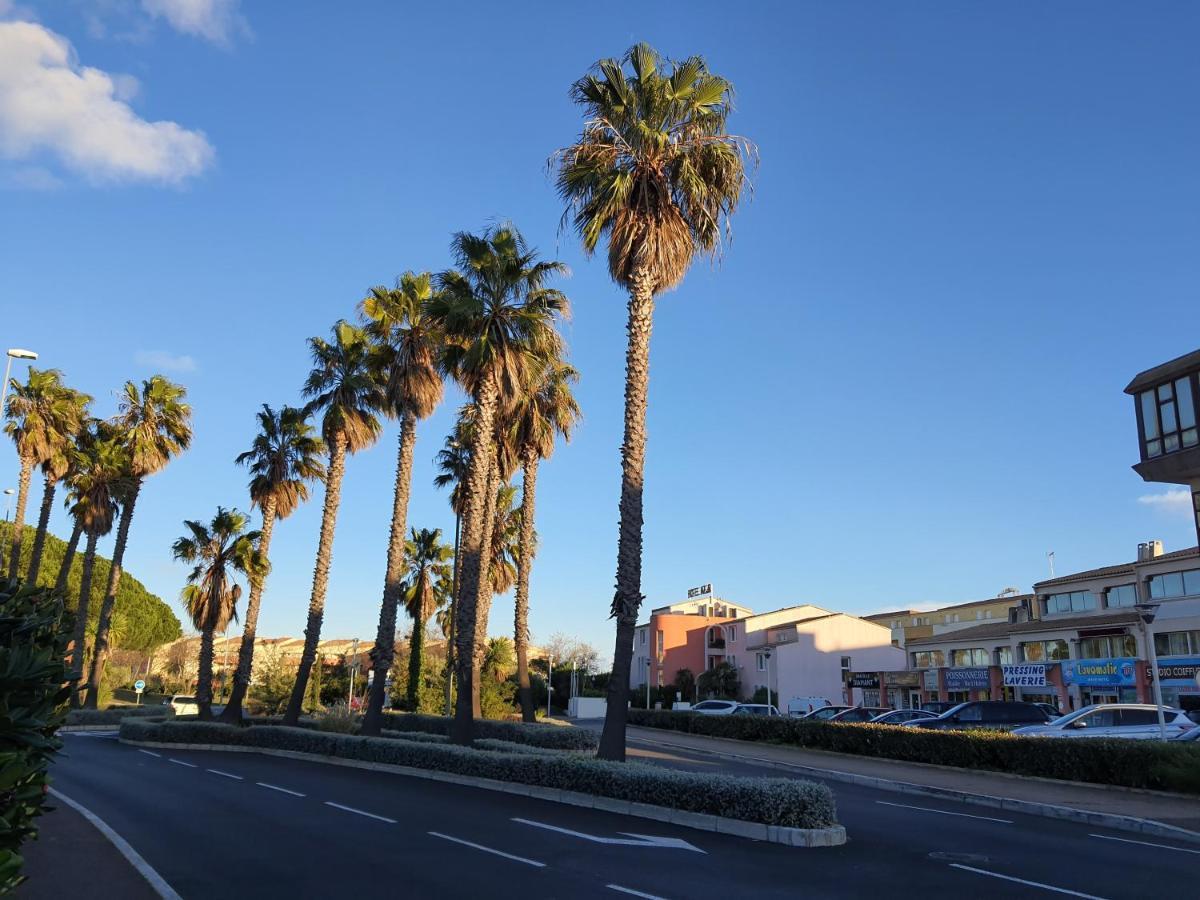 Studio 16 Le Cap D'Agde Avec Parking Prive Proche Du Centre Exterior foto